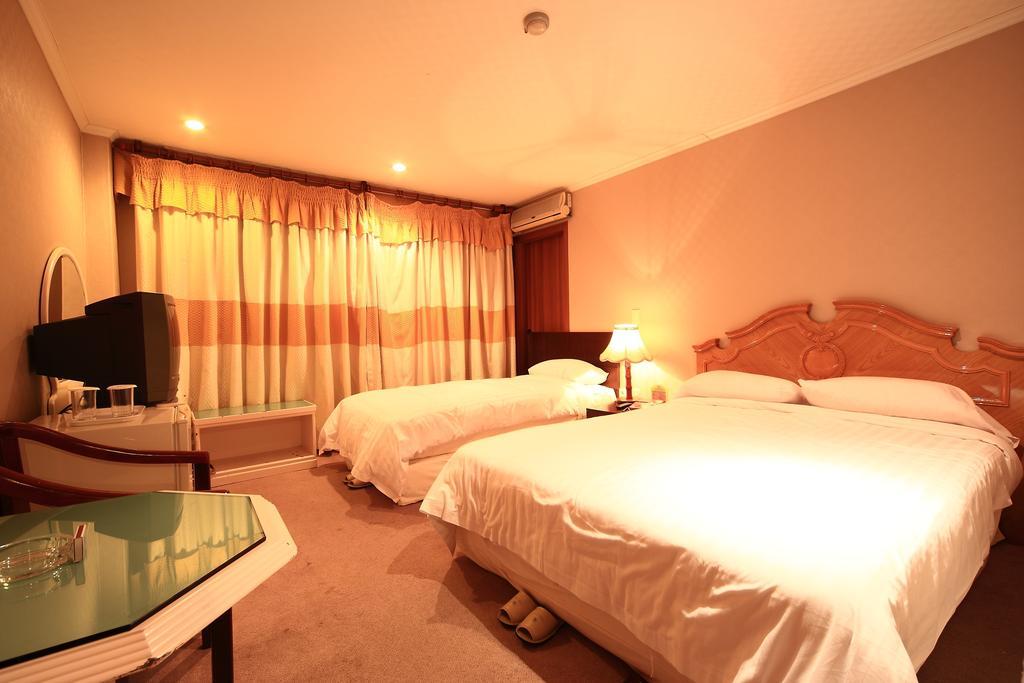 Lake Hills Hotel Songnisan Poun Szoba fotó